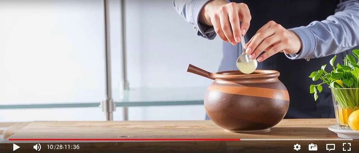 Lassi Logistics - Preparing Traditional Lassi Lassi Logistics preparation screen showing player adding ingredients to traditional earthen pot to make different lassi varieties